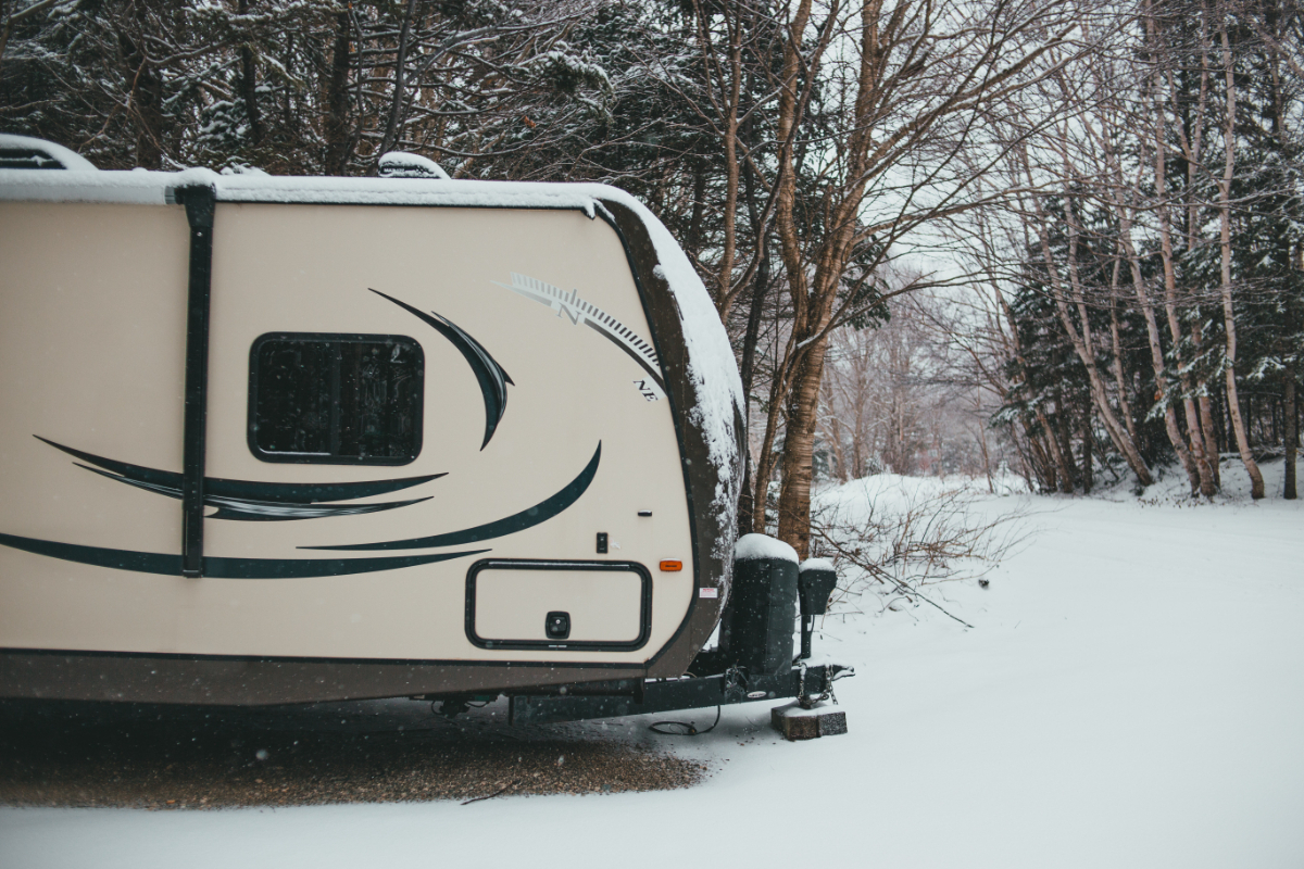 winter-caravan